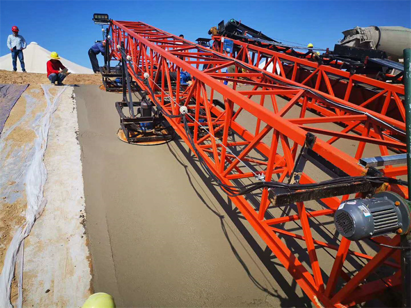 混凝土護(hù)坡滑模機