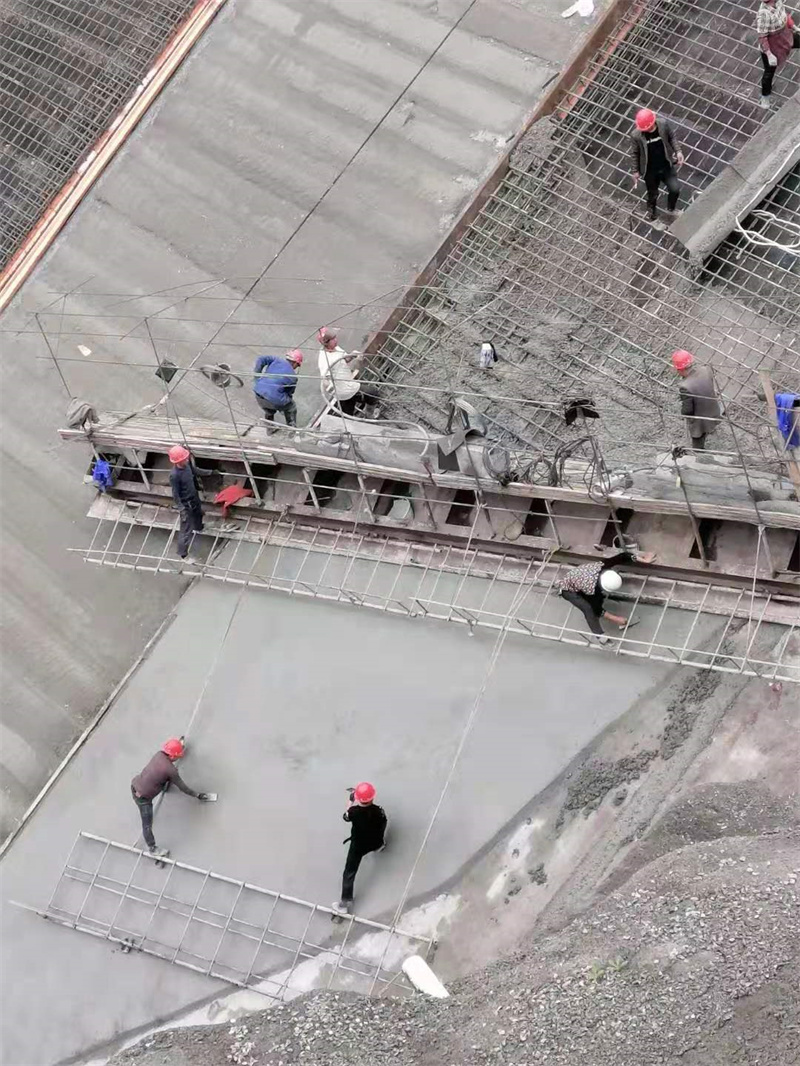 混凝土護(hù)坡滑模機